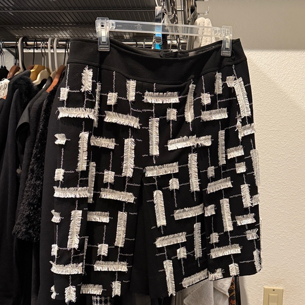Per Se Black and White Textured Mini Skirt